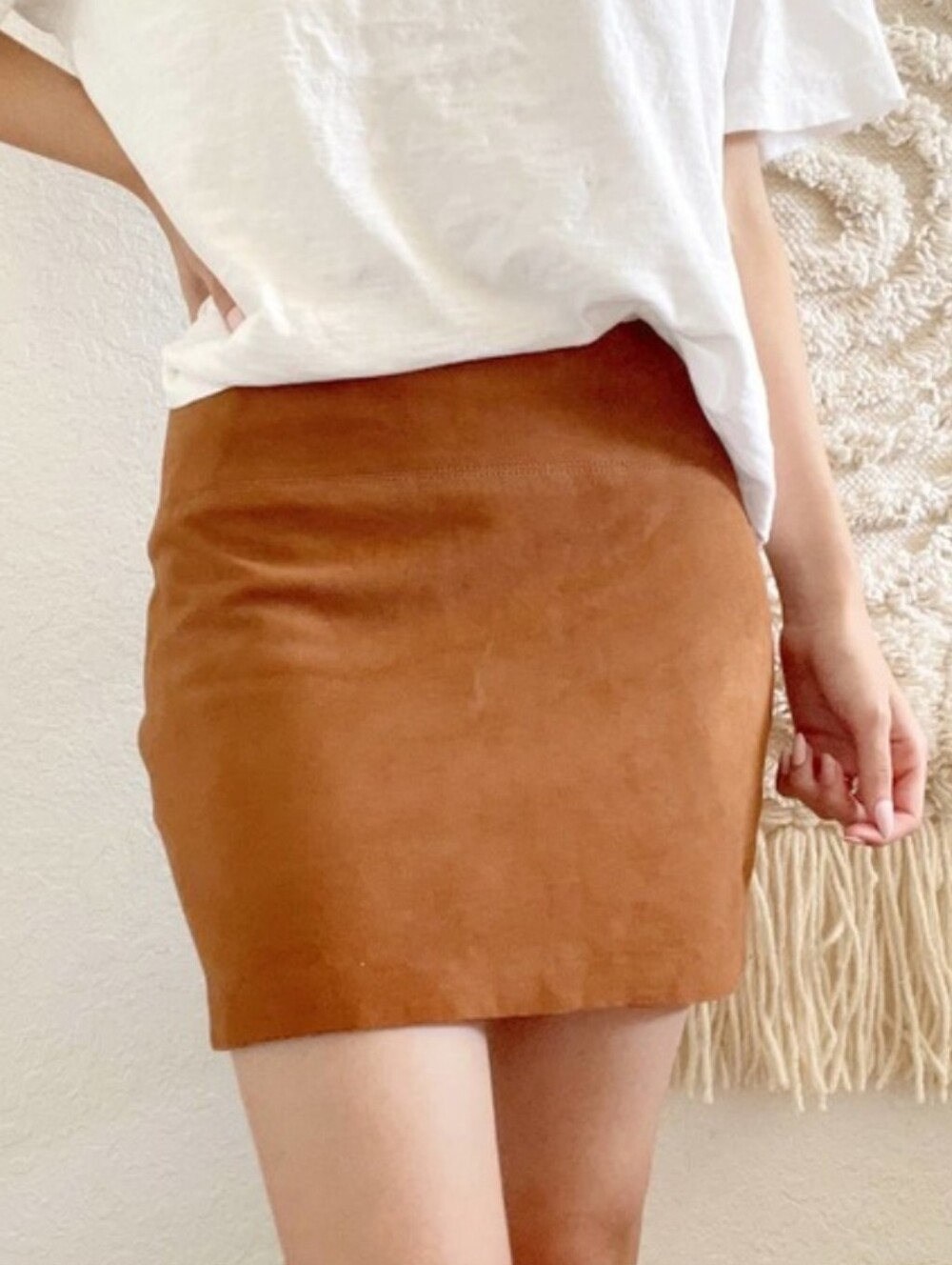 NWOT Alice + Olivia Sophya Goat Leather Suede Mini Skirt in Camel Tobacco